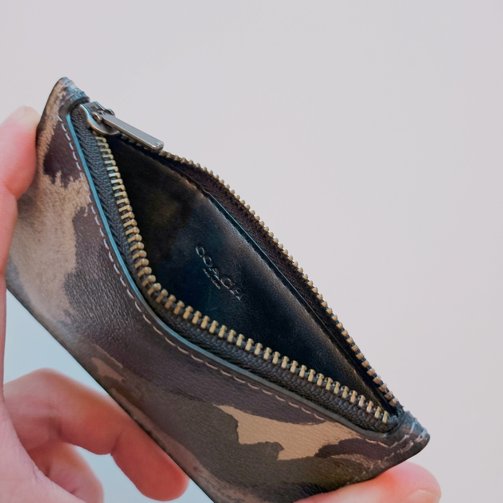 COACH Zip Wallet Card Holder Coin Holder. - Picture 4 of 5